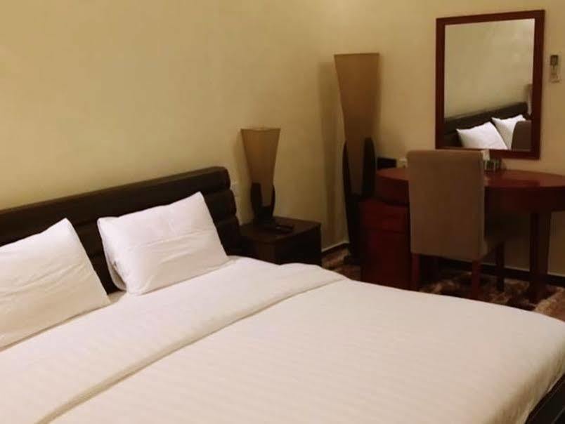 Rimal Suites Apartments Salalah Bagian luar foto
